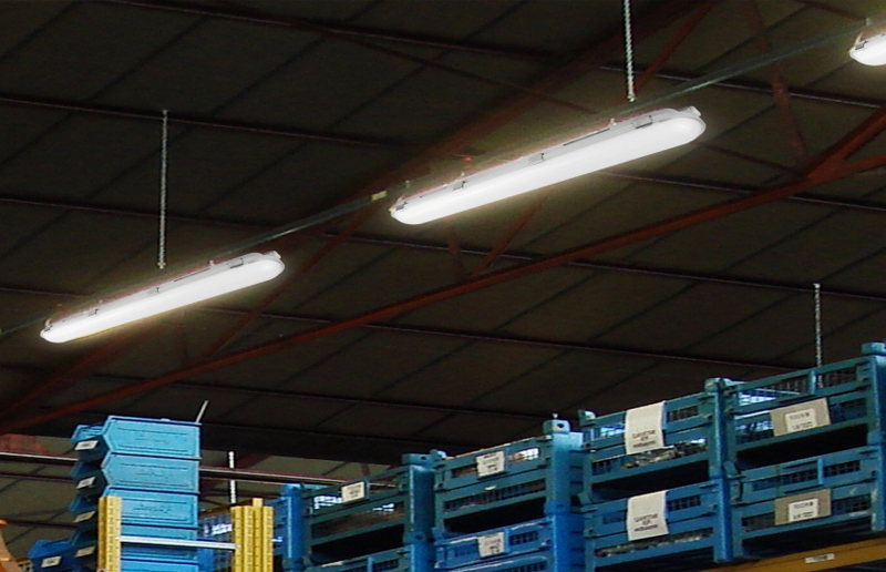 LG07J LED LED TRI-PROBAIN LIGHT مناسبة للاستخدام الداخلي/الخارجي